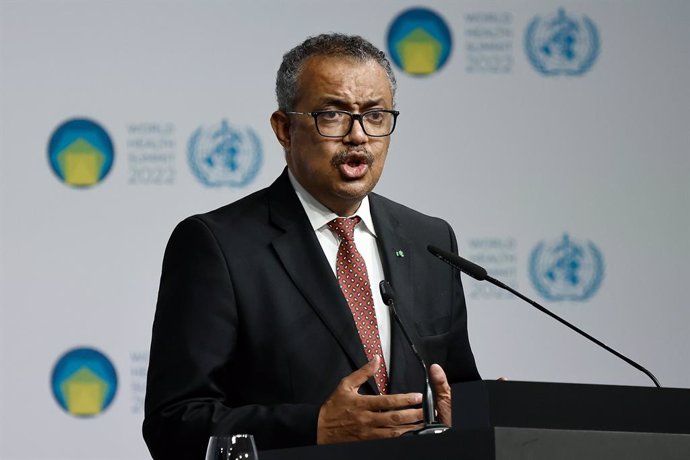 Archivo - Arquivo - 16 de outubro de 2022, Berlim: O diretor-geral da Organização Mundial da Saúde (OMS), Tedros Adhanom Ghebreyesus, discursa na cerimônia de abertura da 14ª Cúpula Mundial da Saúde. Foto: Carsten Koall/dpa