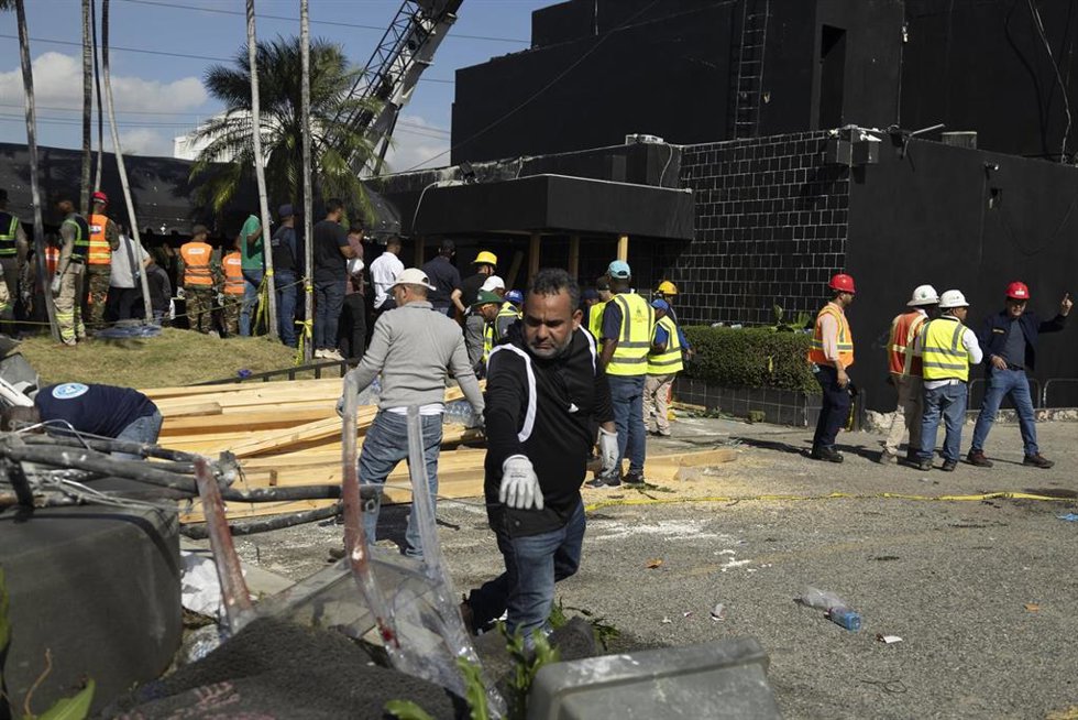 SANTO DOMINGO, April 9, 2025  -- Rescuers work at the site of a nightclub roof collapse in Santo Domingo, the Dominican Republic, on April 8, 2025.  