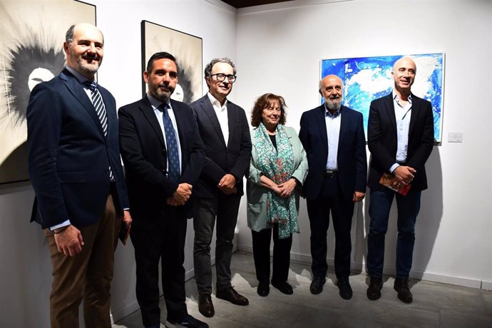 Inauguración de la exposición 'Volver a empezar' de Enrique Perezagua en Toledo.