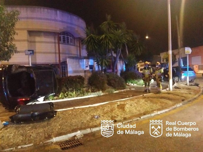Efectivos intervienen tras un accidente en Málaga capital