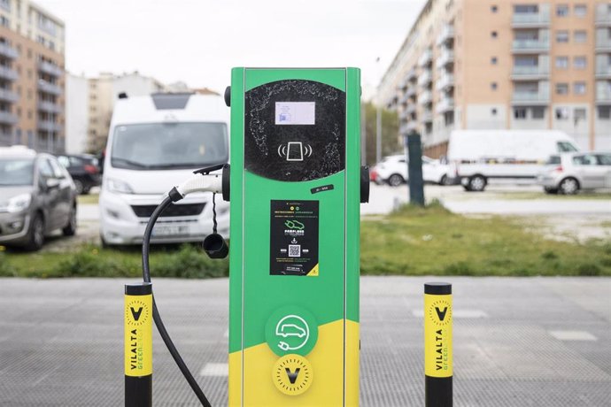 Imagen de un punto de recarga de vehículos eléctricos