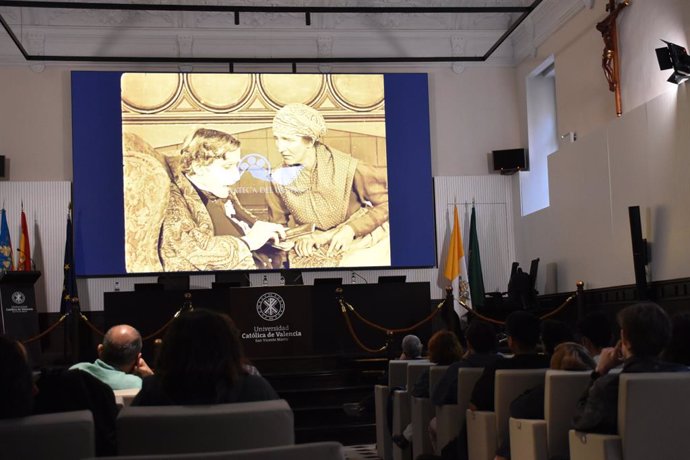 Proyección de la película 'The Scarlet Drop' de John Ford en la Universidad Católica de Valencia (UCV)