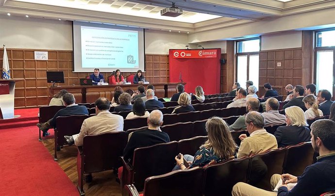 EDP presenta las ventajas de los Certificados de Ahorro Energético en la Cámara de Comercio de Cantabria