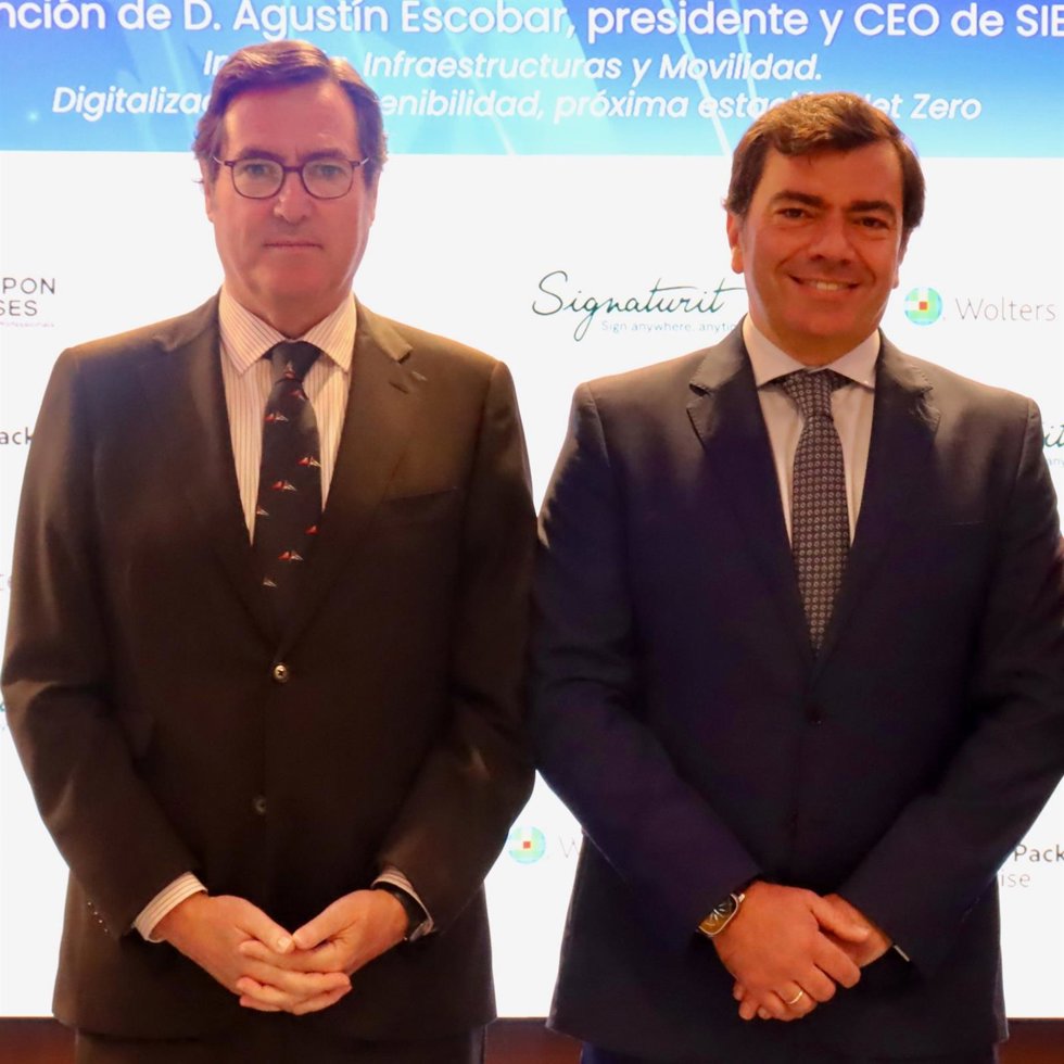 I-D: El presidente de la CEOE, Antonio Garamendi, y el exconsejero delegado de Siemens en España Agustín Escobar en una imagen publicada por el propio Garamendi en su cuenta de 'X'