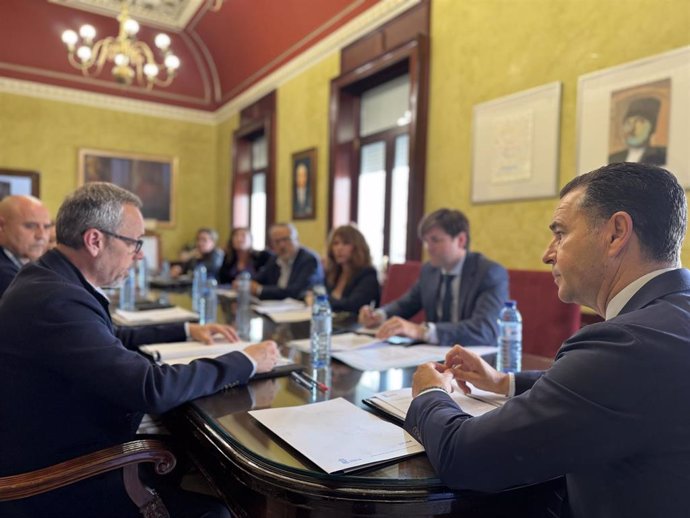 Consejo de administración de Emtusa.