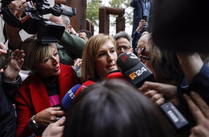 La exconsellera de Justicia y Emergencias de la Generalitat valenciana Salomé Pradas ofrece declaraciones a los medios a su llegada a declarar, en calidad de investigada ante la Ciudad de la Justicia de Valencia, a 11 de abril de 2025, en Valencia