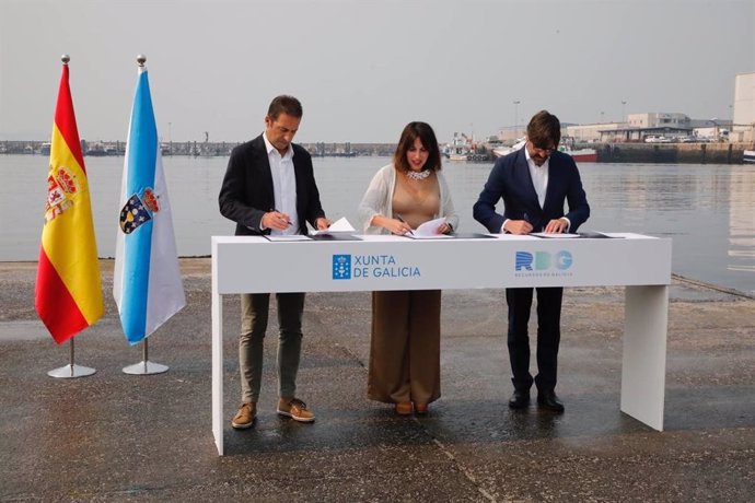 Archivo - Firma del protocolo entre Xunta y Recursos de Galicia