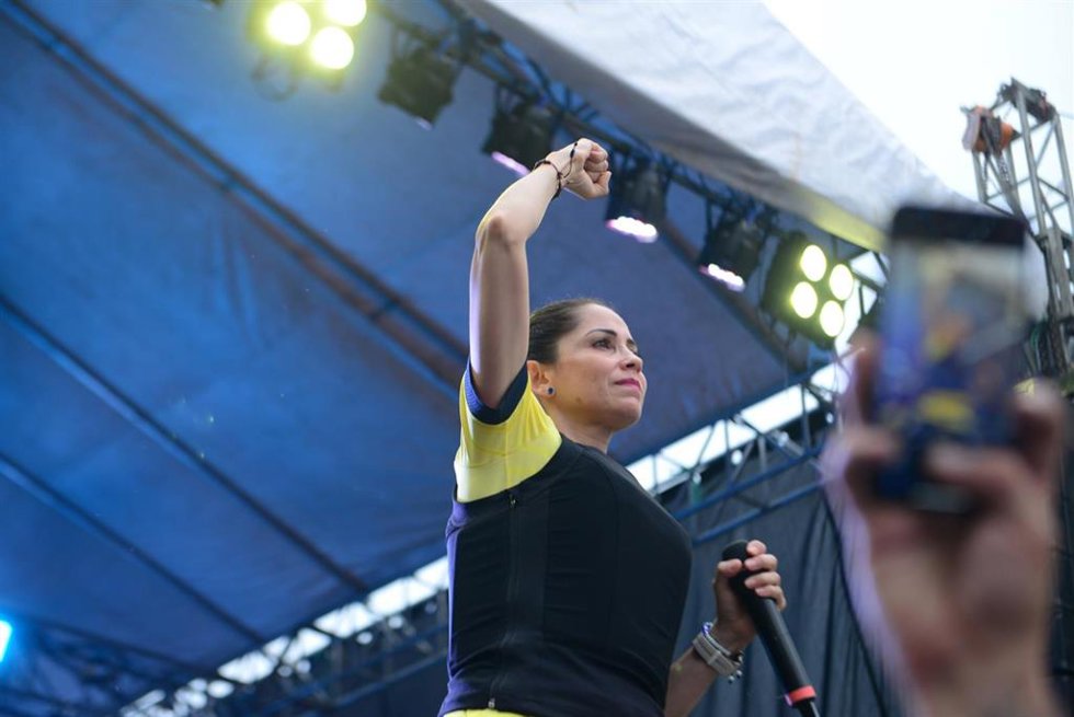 Archivo - Imagen de archivo de la candidata 'correísta' a las elecciones presidenciales de Ecuador, Luisa González, durante un acto de campaña