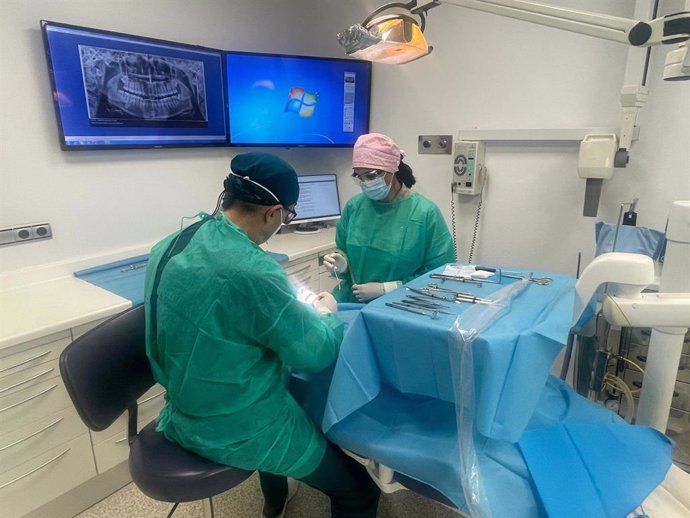 MAEX Maxilaris: La sedación endovenosa transforma la experiencia del paciente en extracciones de muelas del juicio