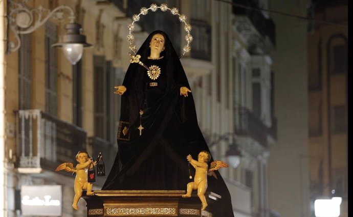 Archivo - Virgen de Servitas de Málaga capital, que procesiona el Viernes Santo. Imagen de archivo. 