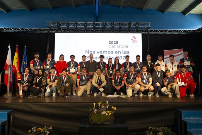 Clausura de las olimpiadas de FP 'Cantabria Skills 2025' con la entrega de medalles a los representantes que participarán en 2026 en el certamen nacional