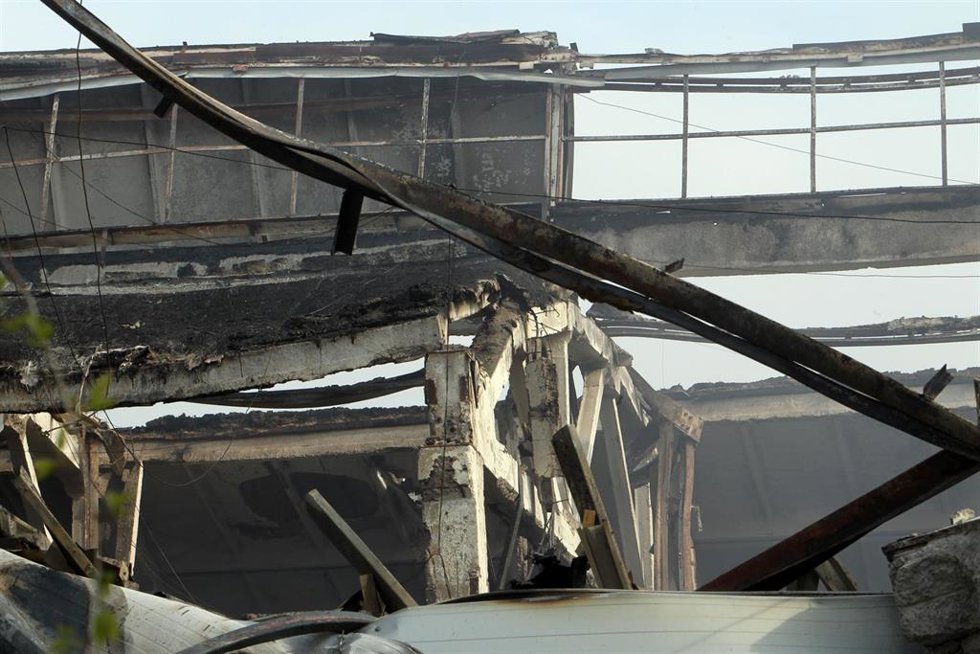 Edificio destruido por los ataques en Dnipro, Ucrania