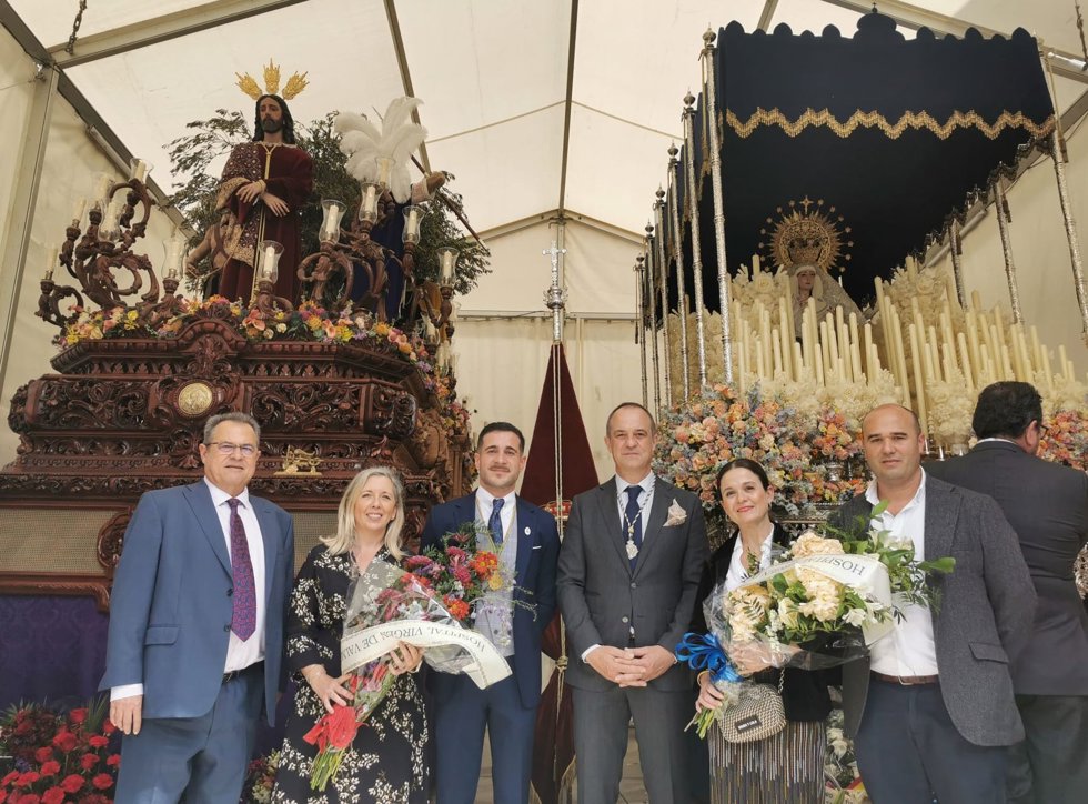 Ofrenda floral del Hospital de Valme