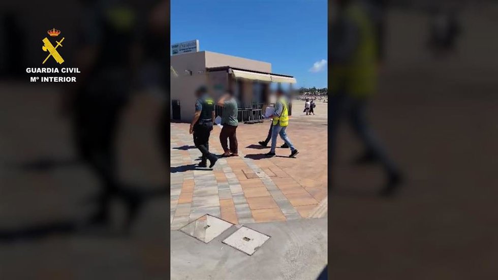 La Guardia Civil detiene a una mujer por intrusismo laboral en Fuerteventura
