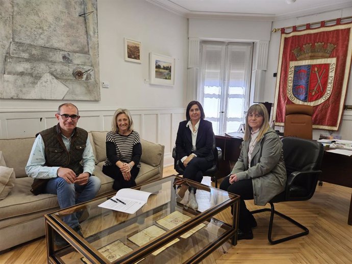 Convenio Ayuntamiento de Calahorra y Cofradía de la Santa Cruz