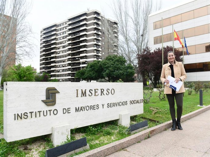 Canarias reclama al Estado recuperar la ayuda para el transporte interinsular en viajes de turismo social