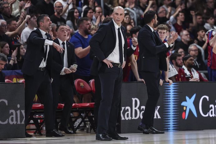 Joan Penarroya, head coach of FC Barcelona looks on during the Turkish Airlines Euroleague, match played between FC Barcelona and Virtus Segafredo Bologna at Palau Blaugrana on April 11, 2025 in Barcelona, Spain.