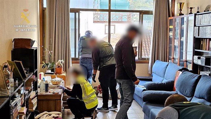 Detenidas siete personas acusadas de elaborar y vender drogas al menudeo en Los Llanos de Aridane (La Palma)