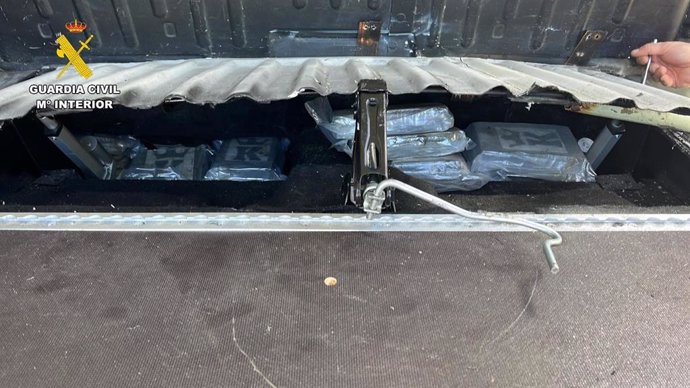 Detenido En Agaete (Gran Canaria) Tras Ser Sorprendido Con Más De 66 Kg De Cocaína Ocultos En Su Vehículo