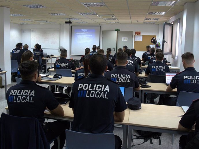 Admitidos 871 aspirantes a las pruebas para cubrir 211 plazas de Policía Local en 12 municipios de Baleares