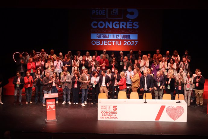 El secretario general del PSPS-PSOE en la provincia de Valencia, Carlos Fernández Bielsa, en el congreso provincial donde se ha aprobado la nueva ejecutiva.