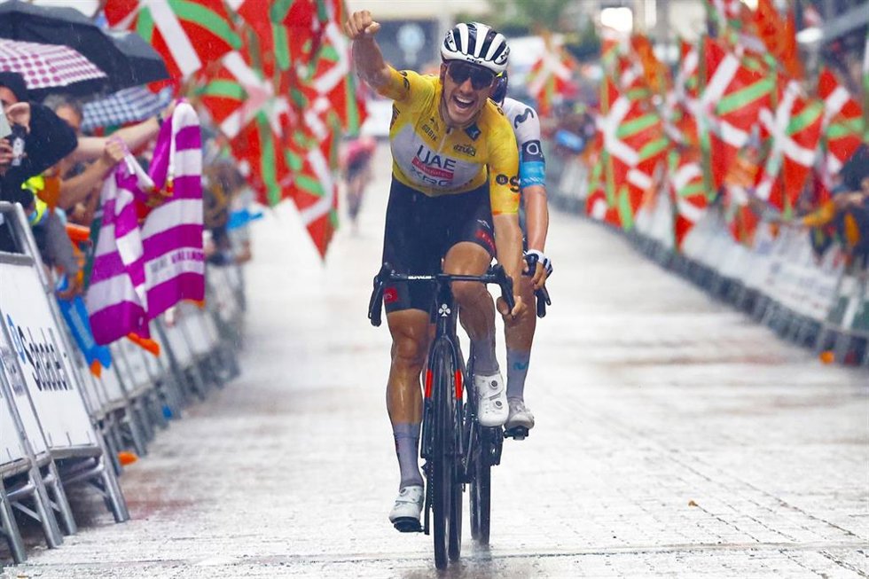 Joao Almeida se exhibe en Eibar para ganar la Itzulia