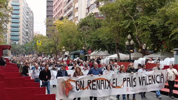 La manifestación del 25 d'abril vuelve a Alicante para clamar por "la valencianidad del sur en el proyecto de país"