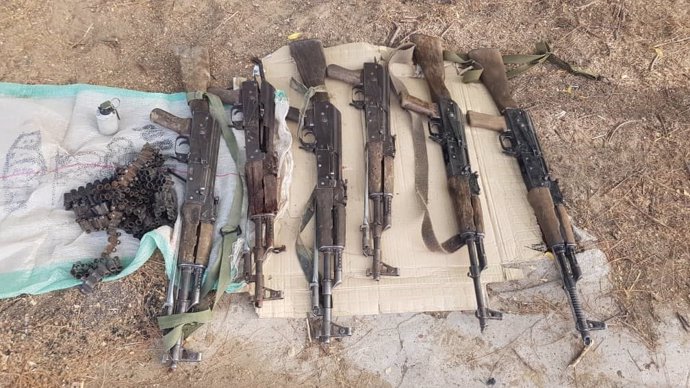 Archivo - Arxiu - Armes confiscades per l'Exèrcit durant un xoc amb milicians de Boko Haram al nord-est de Nigèria