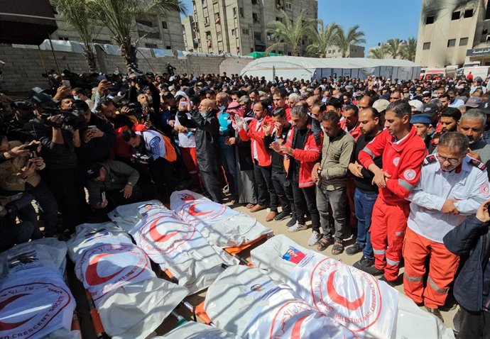 March 31, 2025, Khan Yunis, Gaza Strip, Palestinian Territory: Funerals were held at Nasser Hospital in Khan Yunis, located in the southern Gaza Strip, for 8 health workers from the Palestinian Red Crescent who were killed in an Israeli attack 8 days ago 