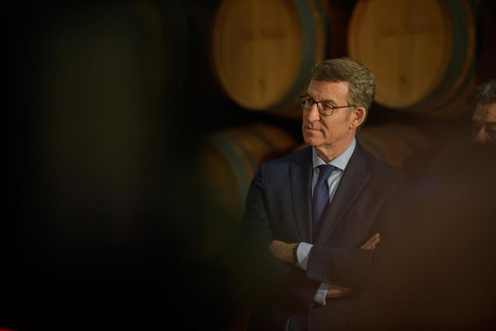 Archivo - El presidente del PP, Alberto Núñez Feijóo, comparece tras la visita por las instalaciones de la empresa García Carrión, a 23 de febrero de 2023, en Daimiel, Ciudad Real, Castilla-La Mancha (España). 