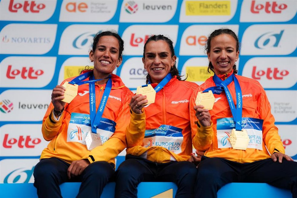Fatima Ouhaddou, Majida Maayouf y Esther Navarrete, oro por equipos en maratón en el Europeo en ruta