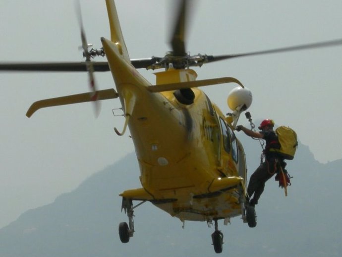 Archivo - Imagen de archivo del helicóptero Alfa-1 del Consorcio