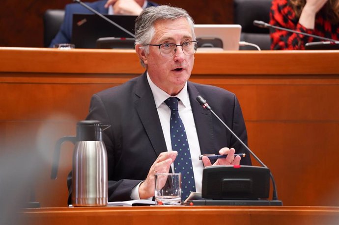 Archivo - El consejero de Medio Ambiente y Turismo del Gobierno de Aragón, Manuel Blasco.