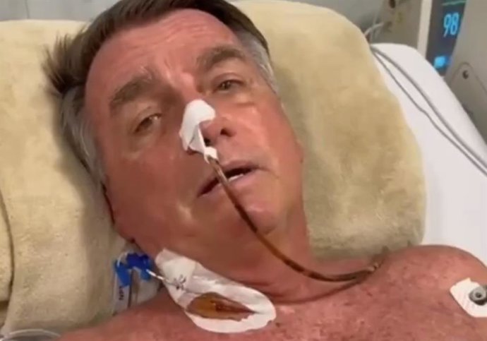 El expresidente brasileño Jair Bolsonaro, hospitalizado en Natal (Brasil)