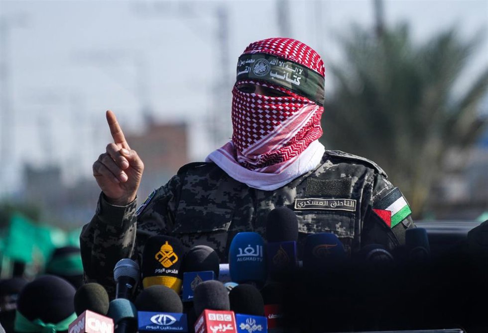 Archivo - El portavoz militar de las Brigadas Ezzeldín al Qassam, Abú Obeida (archivo)