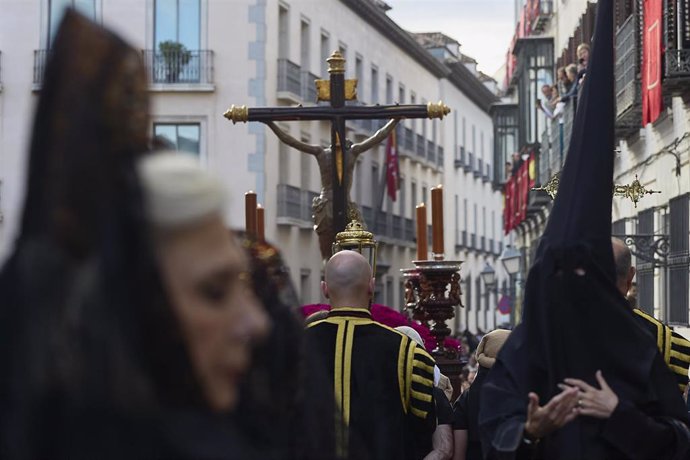 Salida de la procesión del Santísimo Cristo de la Fe y del Perdón ‘Los Estudiantes’, a 13 de abril de 2025, en Madrid (España).