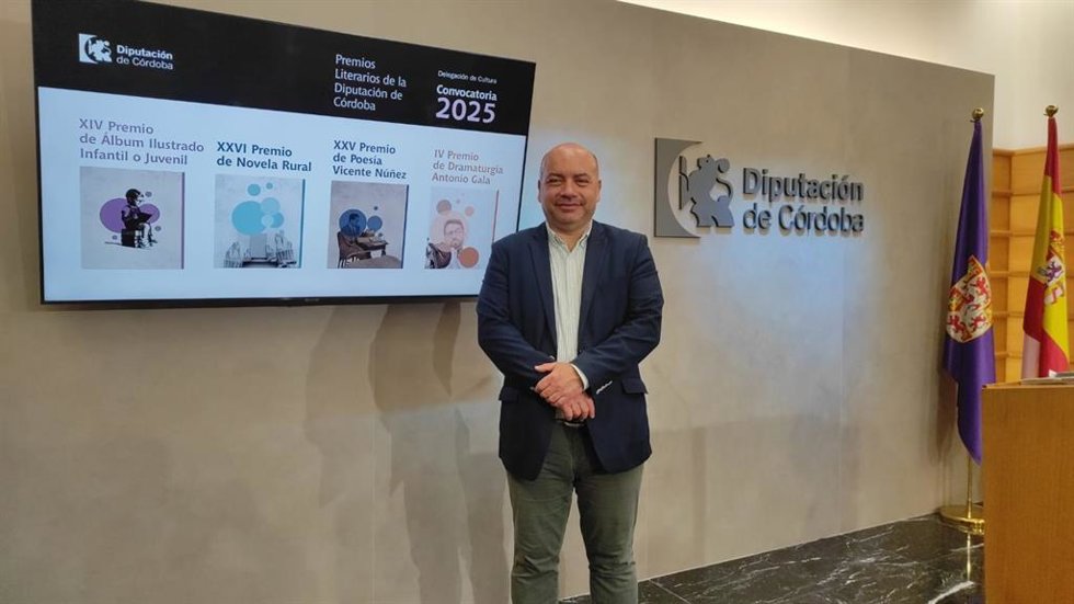 Gabriel Duque, en la presentación de la convocatoria de los Premios Literarios de la Diputación de Córdoba.