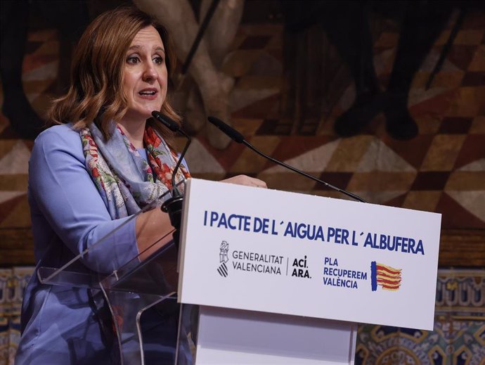 La alcaldesa de València, María José Catalá, dando un discurso en una imagen de archivo