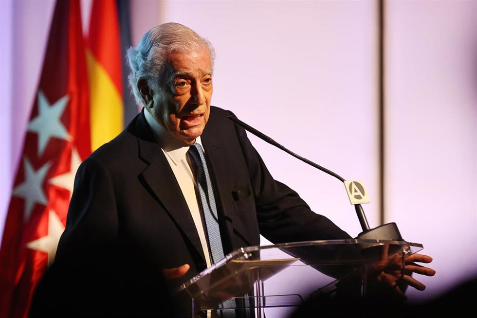 Archivo - Mario Vargas Llosa durante el XV Foro Atlántico: Iberoamérica: Libertad y Democracia, a 20 de junio de 2022, en Madrid (España).