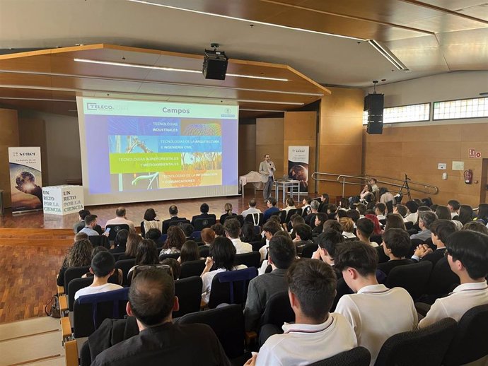 Una treintena de colegios participan en una nueva edición del programa de la Fundación Sener 'Un reto por la ciencia'