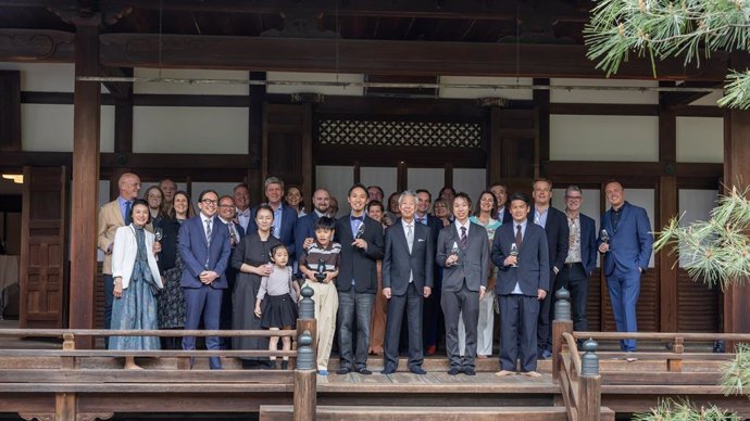 Lliurament del premi PFV 2025 a l'empresa japonesa Tsutsumi Asakichi Urushi