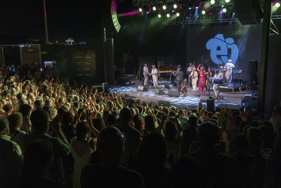 Archivo - Concierto de Eliades Ochoa, Premio La Mar de Músicas de Cartagena 2024