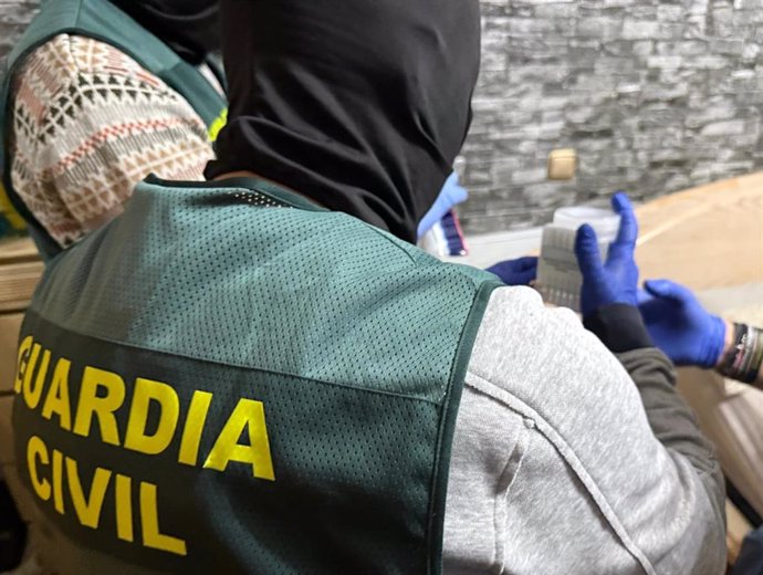 Imagen del operativo en Benavente (Zamora) en el que se ha desmantelado un punto de venta de droga.