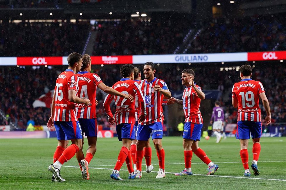 Giuliano Simeone celebra su gol en el Atlético de Madrid-Real Valladolid