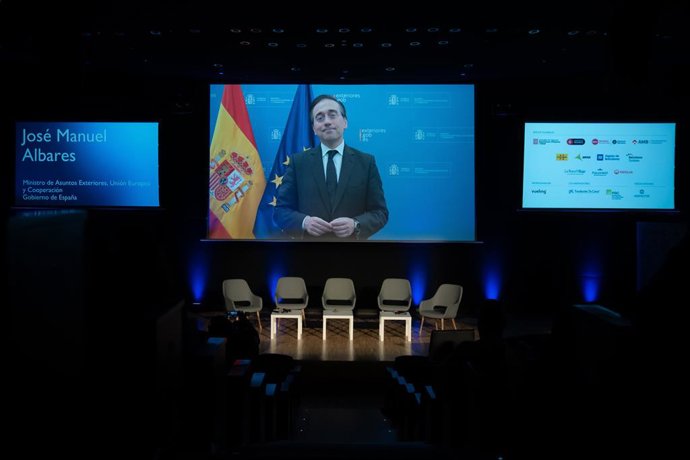 El ministro de Asuntos Exteriores, Unión Europea y Cooperación, José Manuel Albares, interviene de manera telemática durante el Tourism & Economy Summit Barcelona 2025, en CosmoCaixa, a 3 de abril de 2025, en Barcelona, Catalunya (España). Ayer, 2 de abri