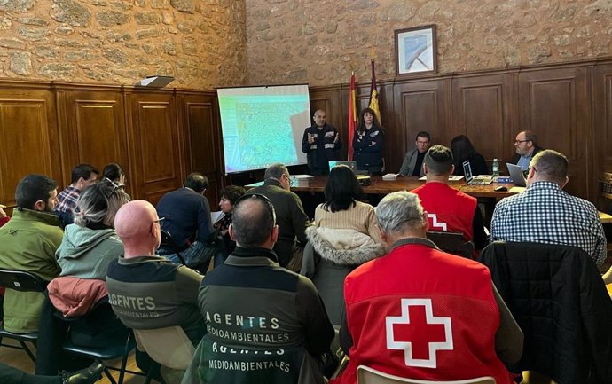 Reunión preparatorio del simulacro en Villanueva de la Jara.