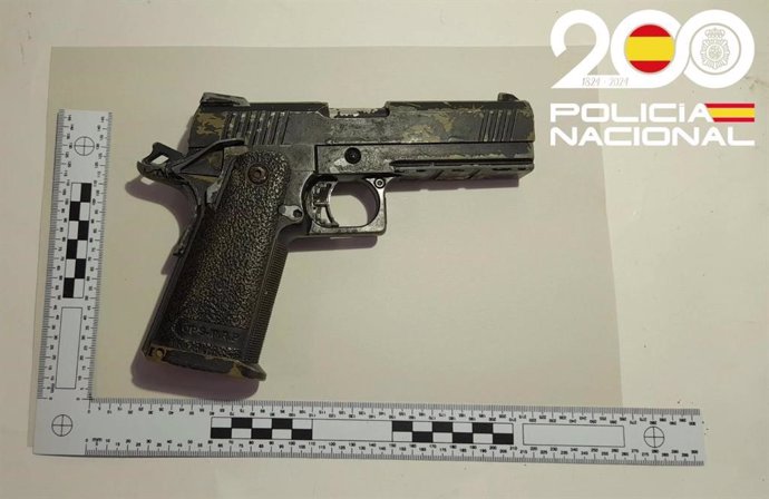 Pistola intervenida por la Policía Nacional en una imagen de archivo 