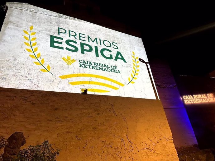 Caja Rural de Extremadura convoca los XXI Premios Espiga 'Impulso de la actividad física y el deporte'