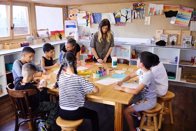 El programa CaixaProinfancia pone en marcha, un año más, actividades de ocio educativo durante las vacaciones de Semana Santa en toda España.