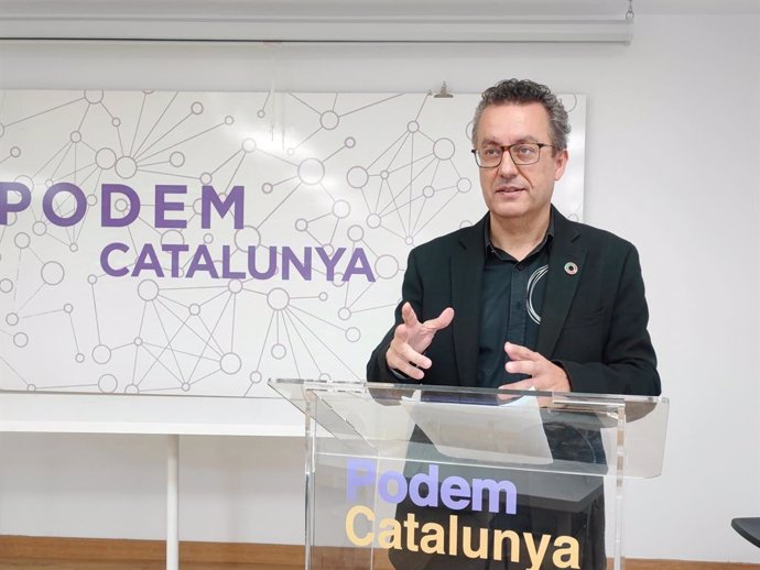 Archivo - El portaveu de Podem Catalunya, Andrés Medrano